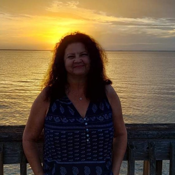 Meet your Posher, Lisa - Picture 3 of 8